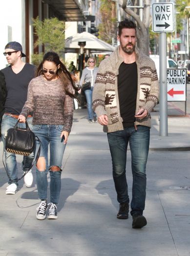 cara-santana-street-style-out-in-beverly-hills-january-2016-1
