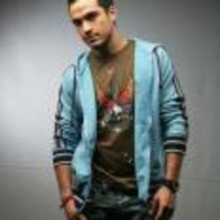 Alfonso_Herrera_1255123259_2[1]