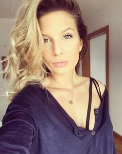 106822804 - romani