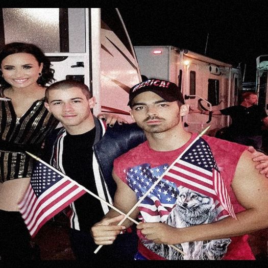 ◤I always had a repulsive need to be something more than human◢　　┋ 5 IᑌᒪIᕮ 2016