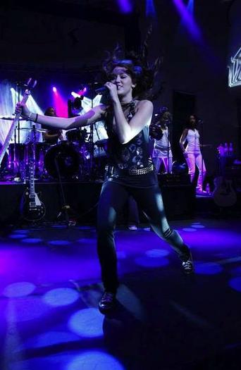 Miley Cyrus Goya Club Concert in Berlin Germany October 27th-12