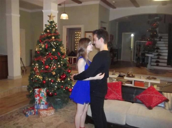 19314_320893128016703_740093235_n