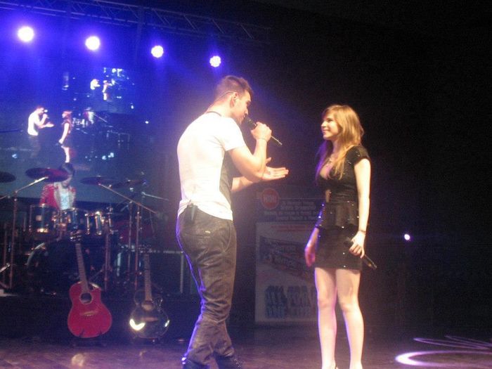 644208_340446699394679_780693491_n