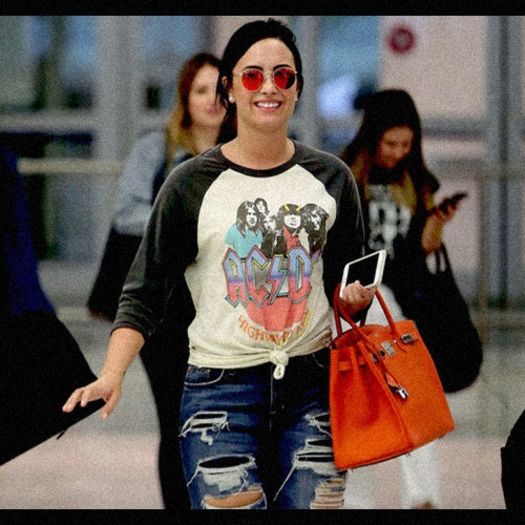 ◤Every time I told my story, I lost a bit, the smallest drop of pain◢　　┋ 12 IᑌᒪIᕮ 2016