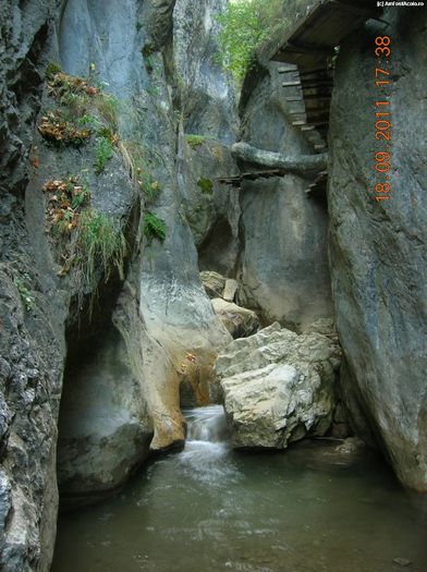 CHEILE SUGAULUI - PIATRA NEAMT ORASUL MEU SI INPREJURIMI