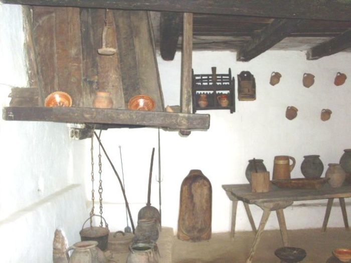 037; Casa memoriala C. Brancusi.
