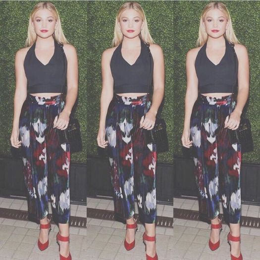 large (11) - olivia holt tt