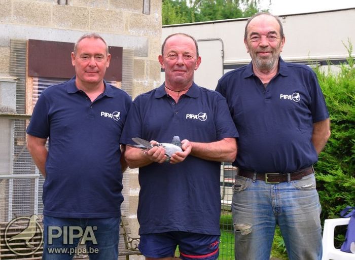 fauche_freres_1._nat._narbonne_oude_duiven_met_vriend