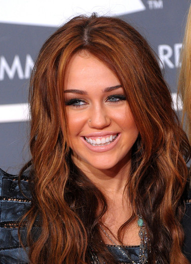24 - Miley la premiile GRAMMY
