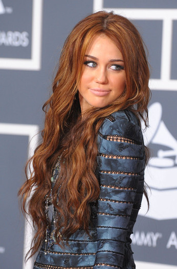 31 - Miley la premiile GRAMMY