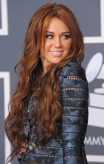 33 - Miley la premiile GRAMMY