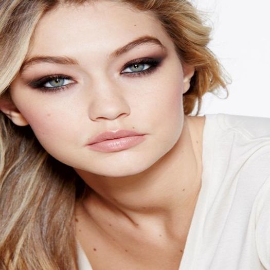 Gigi Hadid - 5 votes