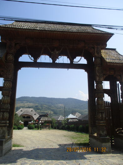 IMG_5054 - Traditional in Maramures