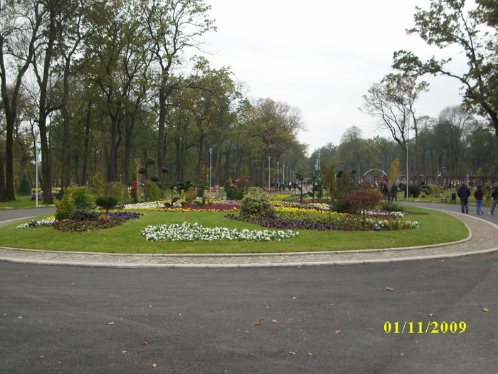 parcul tineretului 1 nov 2009 004 - Craiova