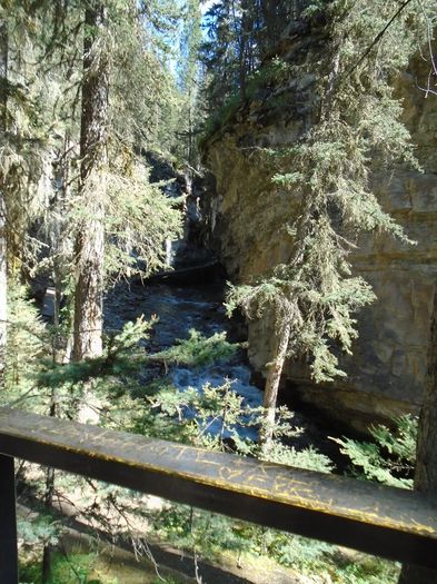 mm_96i_05082016_jahnston_canyon