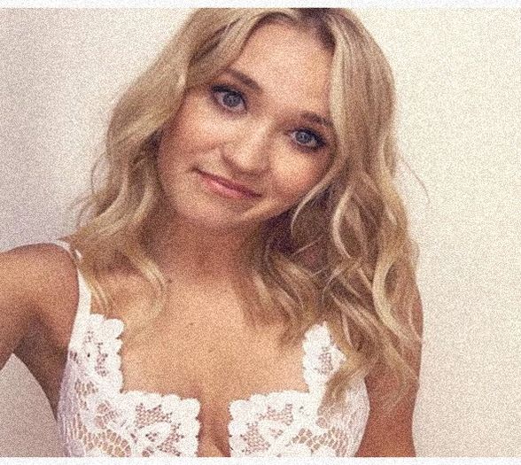 ╰ ̷͜͡͡E̷͜͡ from Emily ̷͜͡♥̷͜͡Osment said @BradfordBadBoyx12.