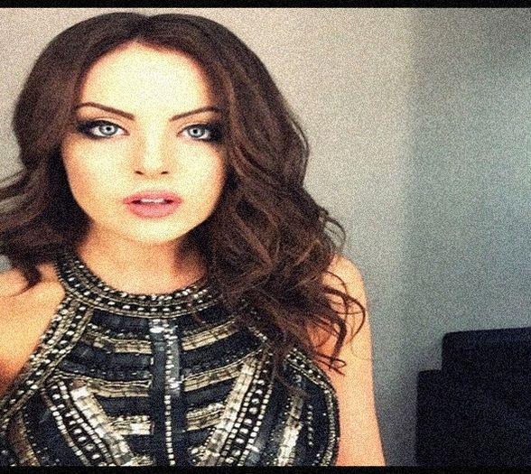 ╰ ̷͜͡͡E̷͜͡ from Elizabeth ̷͜͡♥̷͜͡Gillies said @The1975.