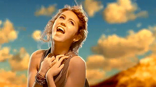 20091114215046!The_Climb_Miley_Cyrus_music_video - Miley Cyrus-The Climb