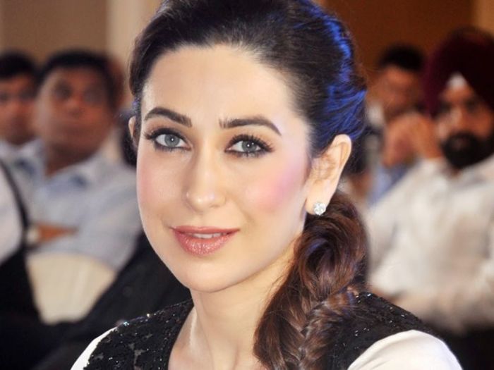 KARISHMA KAPOOR - NU-I ASA CA SEAMANA BINE PARCA AR FI SURORI GEMENE