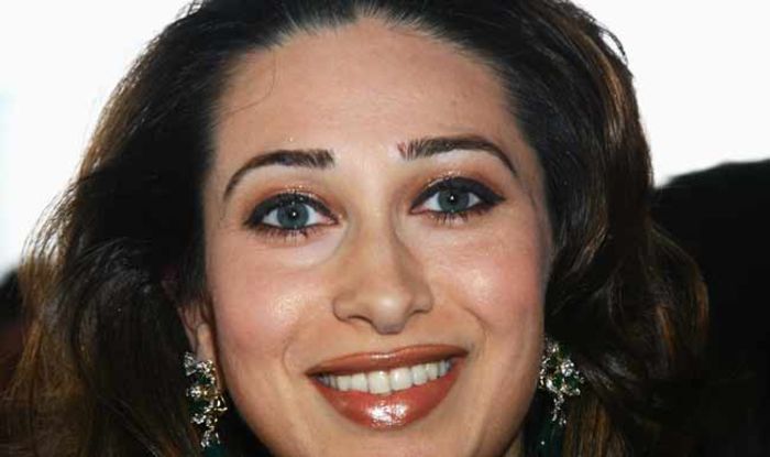 KARISHMA KAPOOR - NU-I ASA CA SEAMANA BINE PARCA AR FI SURORI GEMENE