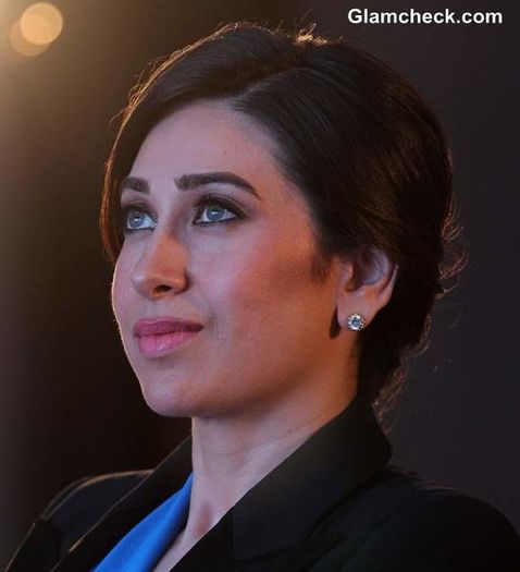 KARISHMA KAPOOR - NU-I ASA CA SEAMANA BINE PARCA AR FI SURORI GEMENE