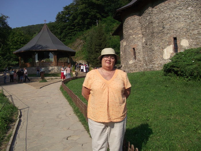 La manastirea Prislop