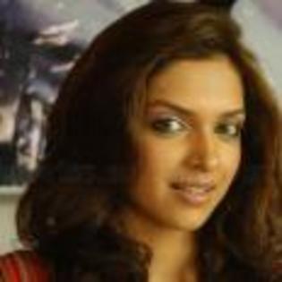 Deepika_Padukone_1254720880_3 - Om Shanti Om