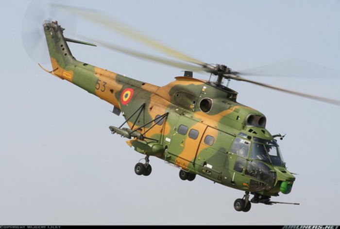 53-ro-air-force-iar-330-puma-socat