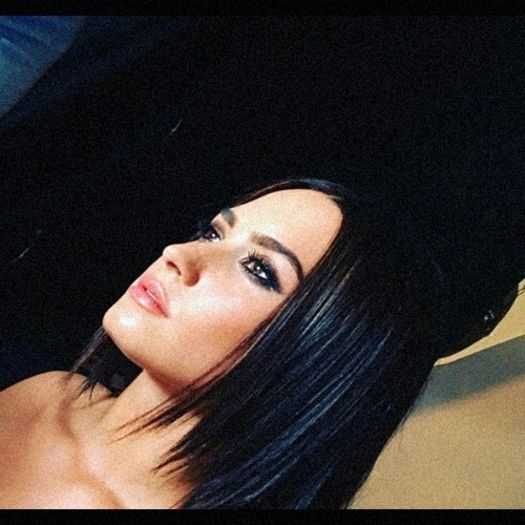 ◤Sometimes you have to lay the book down, and live your own story◢　　┋ 17 ᗩᑌGᑌᔕT 2016 ♡