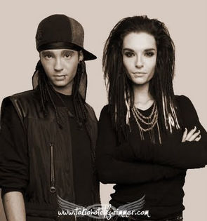 Day 20-19.08.2016 - Tt-TWINCEST-60 days ore more with Bill and Tom Kaulitz from TH-tT