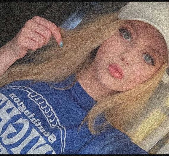 ∟DevilWithin got  ̷L̷o̷r̷e̷n̷ ̷B̷e̷e̷c̷h̷