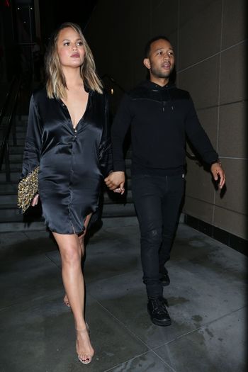 chrissy-teigen-style-out-in-hollywood-6-27-2016-1