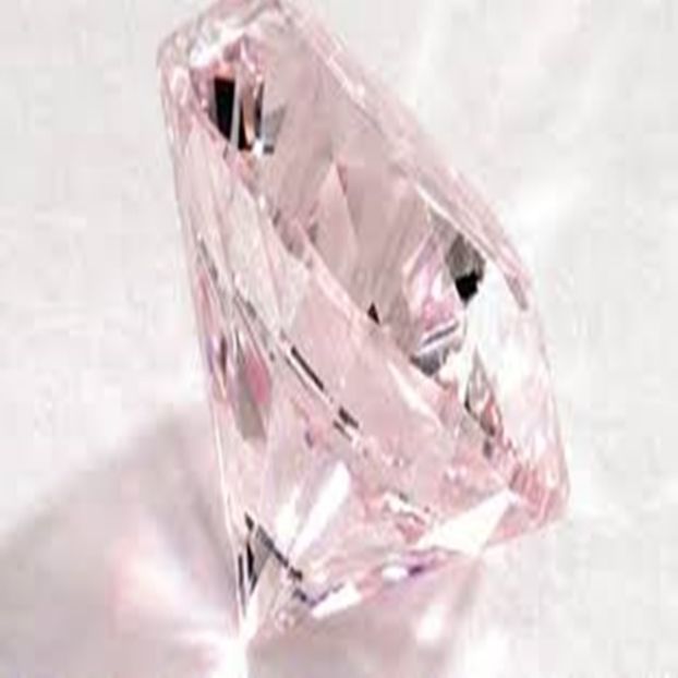 Diamant roz - Cristale