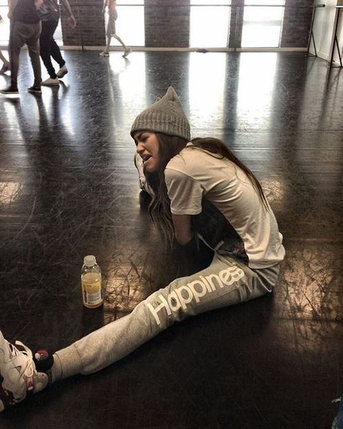large (3) - zendaya