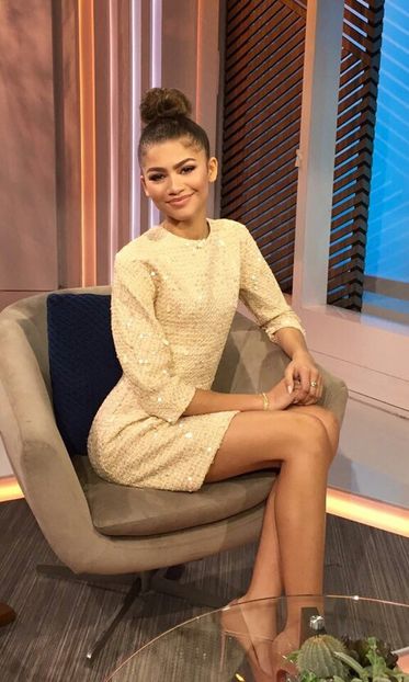 large (4) - zendaya