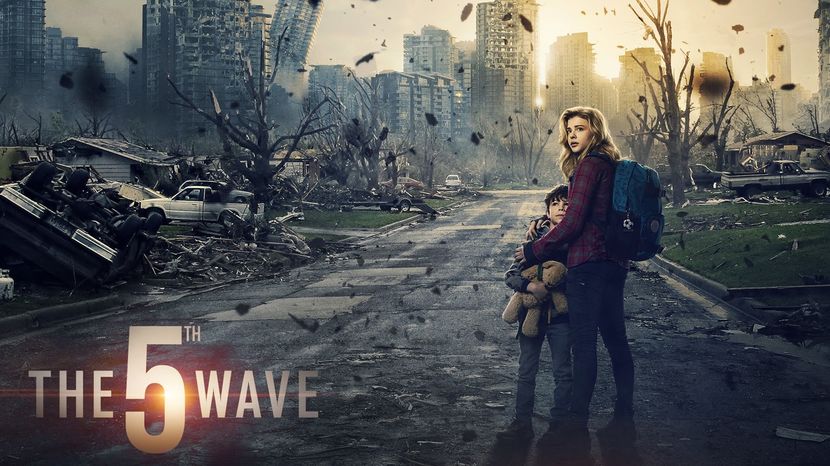 26aug2016 ”The 5th Wave (2016)” ★☆☆☆☆; https://s-media-cache-ak0.pinimg.com/564x/35/9f/da/359fdadb986804680a790a63d4eb3477.jpg :(( best part
