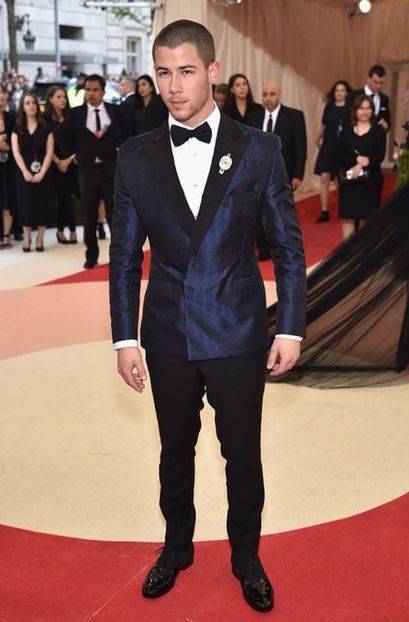 large (2) - nick jonas