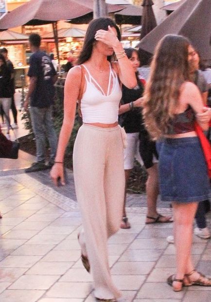 large (9) - kendall jenner