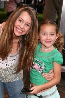 miley-and-noah-cyrus - thehiltonhotel_plata