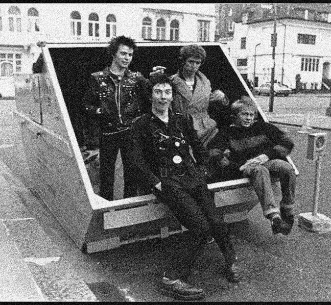 ∟breatheme got  ̷S̷e̷x̷ ̷P̷i̷s̷t̷o̷l̷s̷