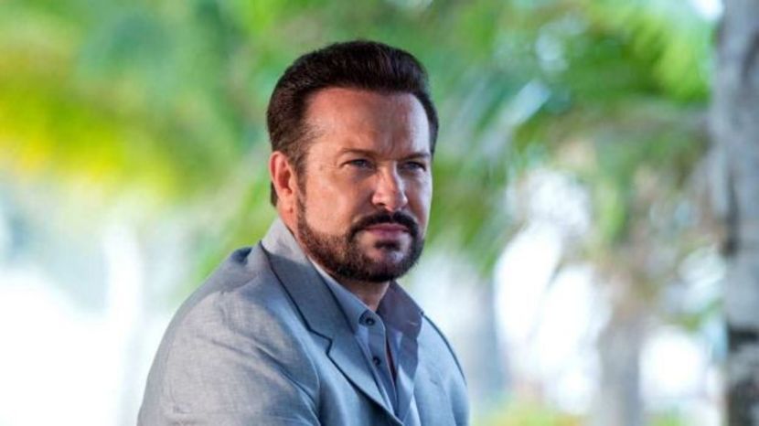 Arturo Peniche en A que no me dejas