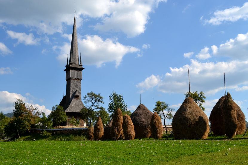 Bis. de lemn din Plopis - Maramures