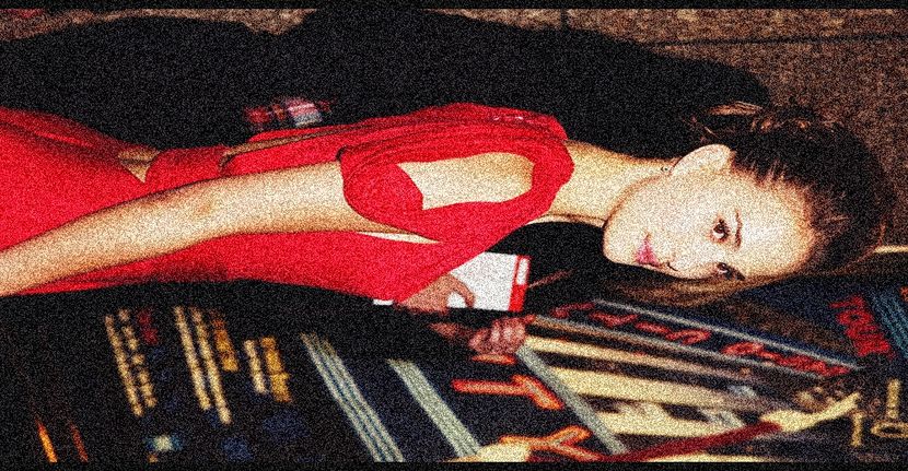 ∟DevilWithin got  ̷N̷a̷t̷a̷l̷i̷e̷ ̷P̷o̷r̷t̷m̷a̷n̷