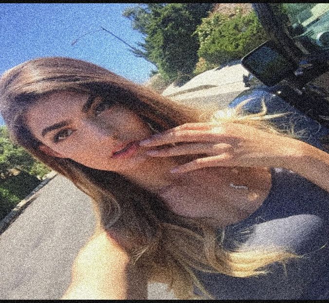 ∟gomez got  ̷R̷a̷c̷h̷e̷l̷ ̷L̷e̷v̷i̷n̷