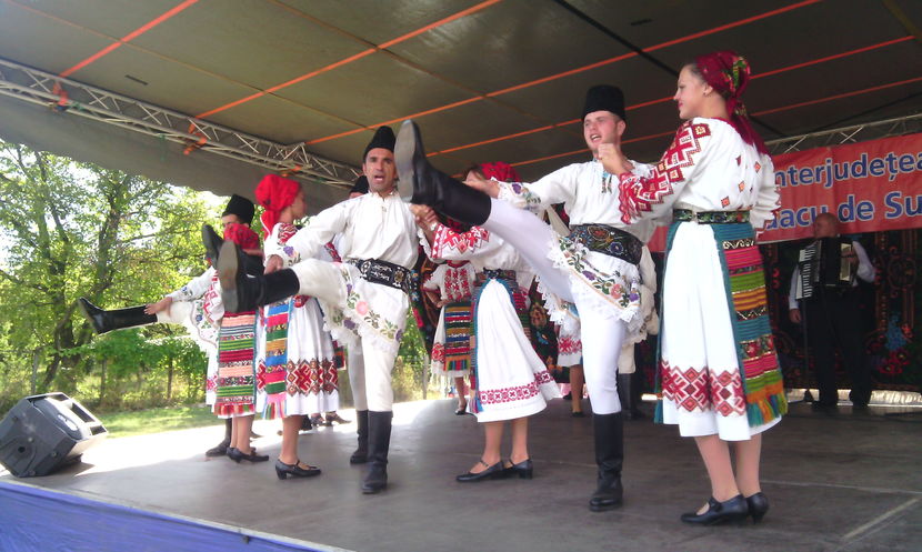  - Promovarea traditiilor  romanesti in Jud Bistrita-Nasaud