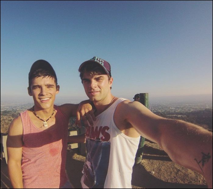 ☦ԼƠƔЄ̲м̲у̲ѕ̲є̲Ɩ̲f♮ Tu periculoasă mică! #râd și o privesc rânjind după.