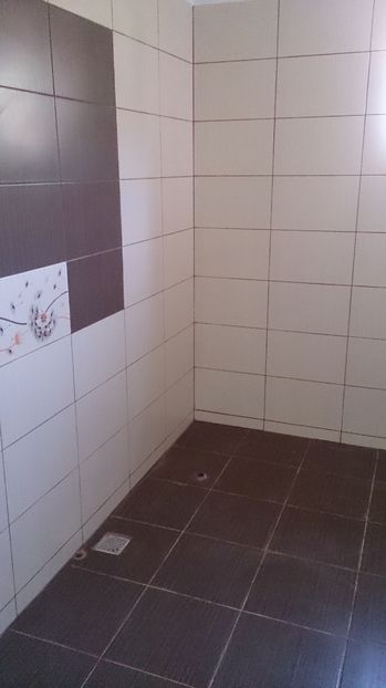  - amenajari interioare si finisari in lemn