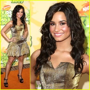 demi-lovato-kids-choice - Demi Lovato