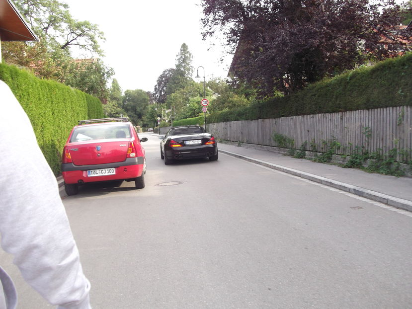 Iata si ...Dacia lui Paul...:))