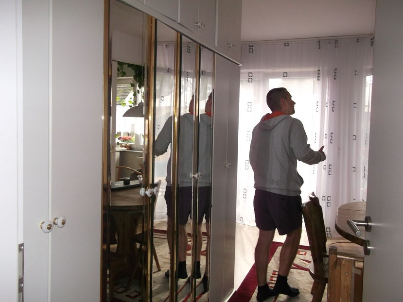 am ajuns si in living...;))